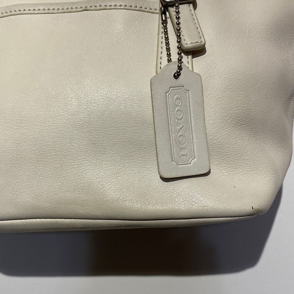 Coach Women's White Zipper Top Leather Tote Handbag - Picture 2 of 12